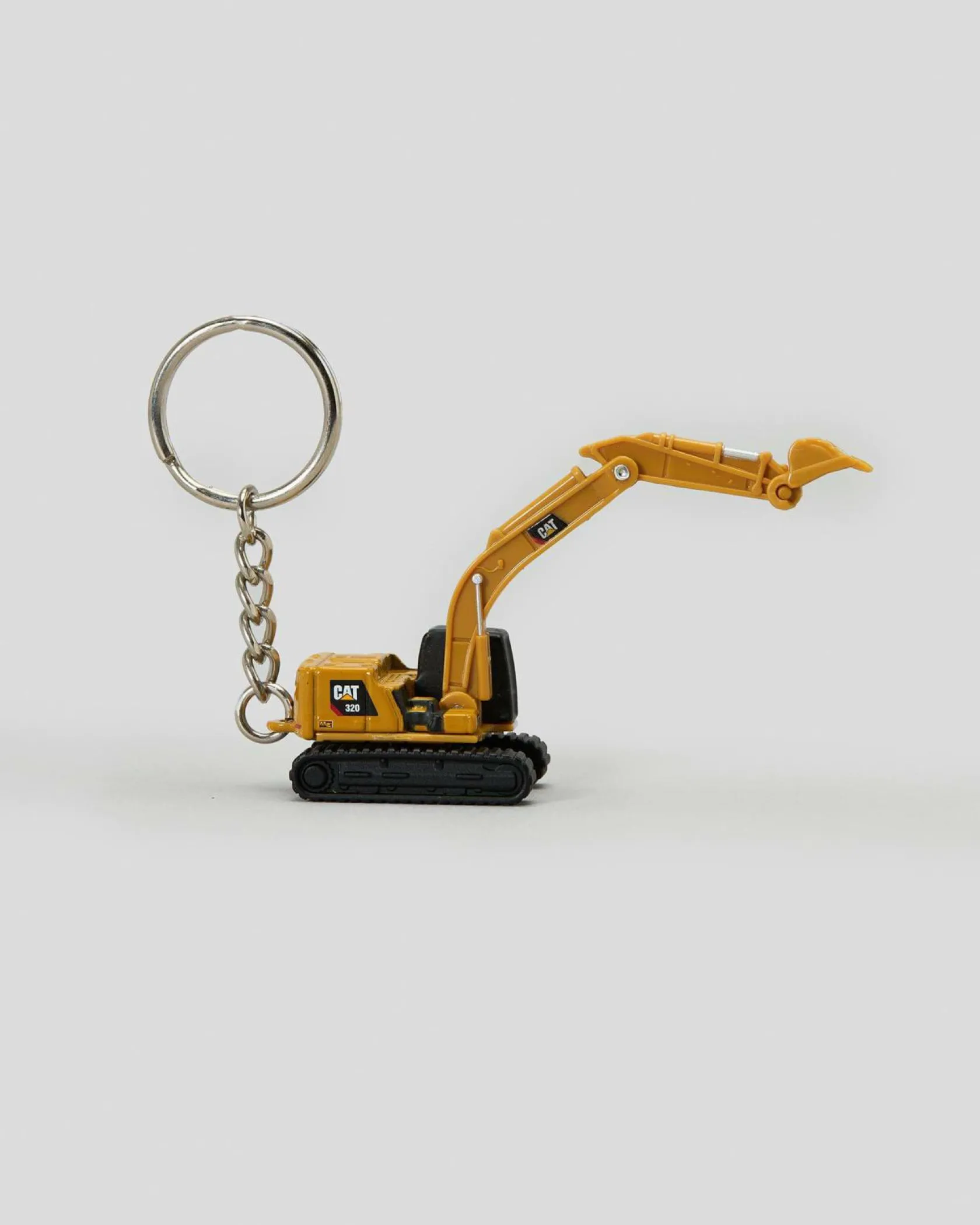 Cat 320 Hydraulic Excavator Micro Keyring Multi Outlet