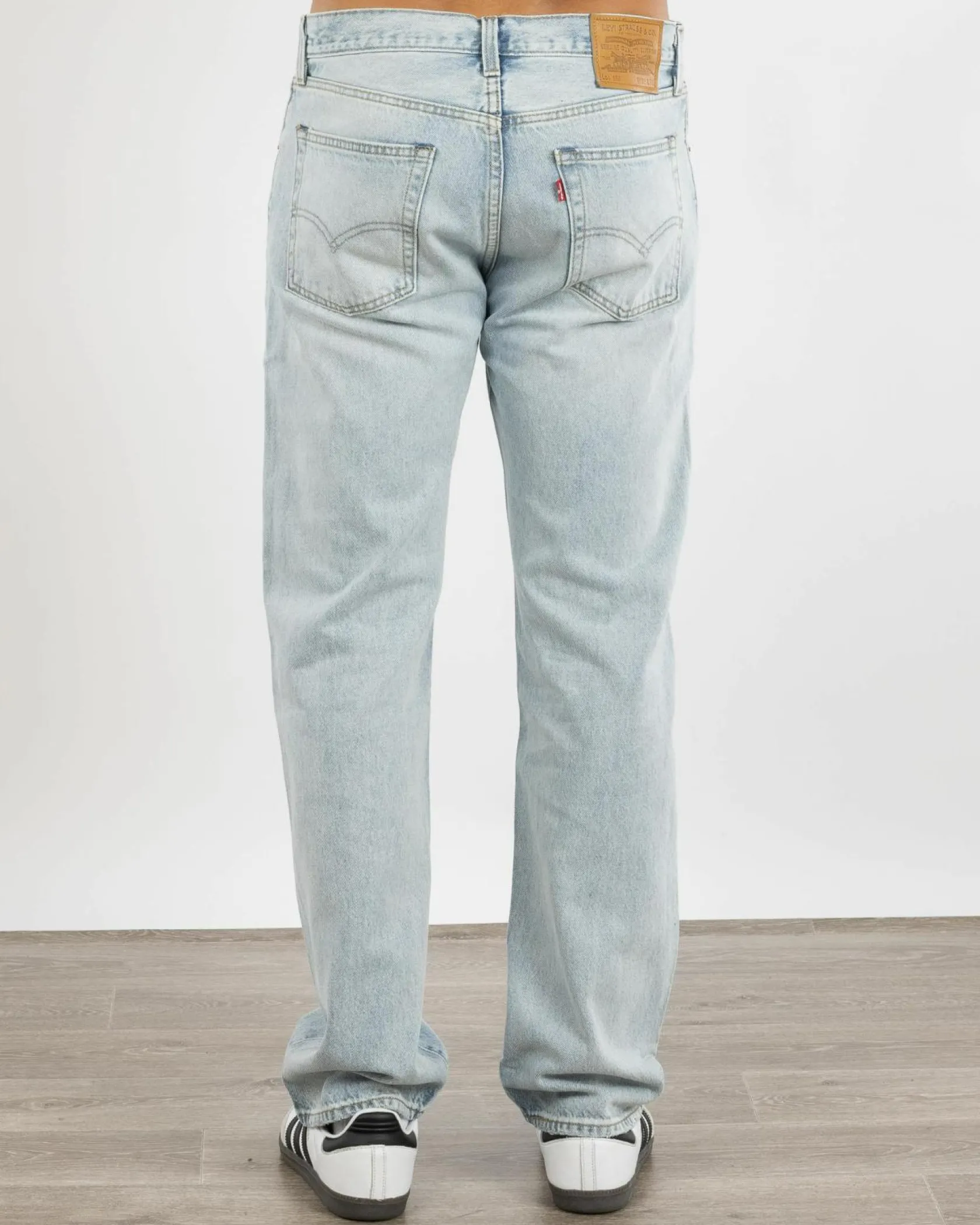 Levi's 555 Relaxed Straight Jeans Baby Blue Essentials New