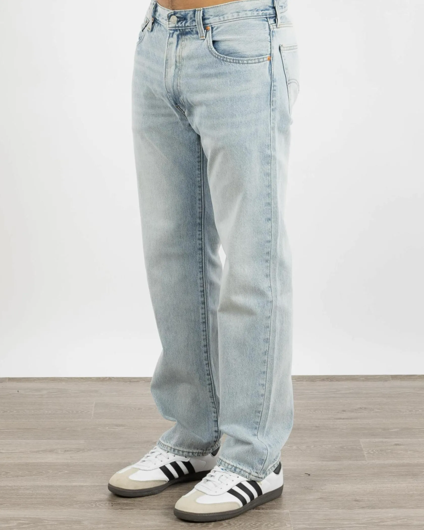 Levi's 555 Relaxed Straight Jeans Baby Blue Essentials New