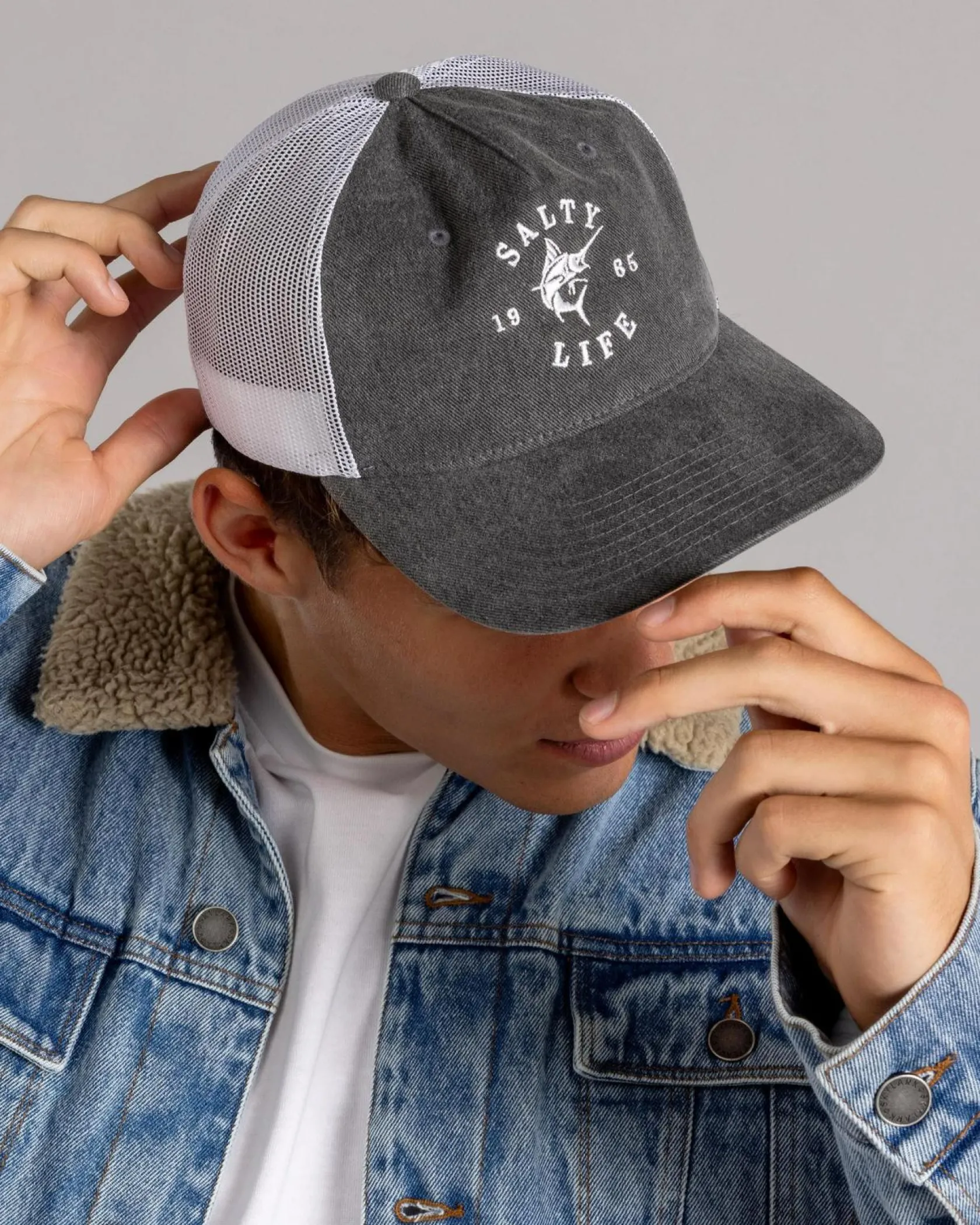 Salty Life Barnacle Trucker Cap Washed Black Denim Hot