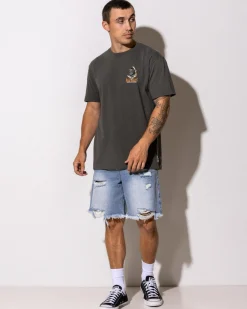The Mad Hueys Captain Ship Faced T-Shirt Black Clearance