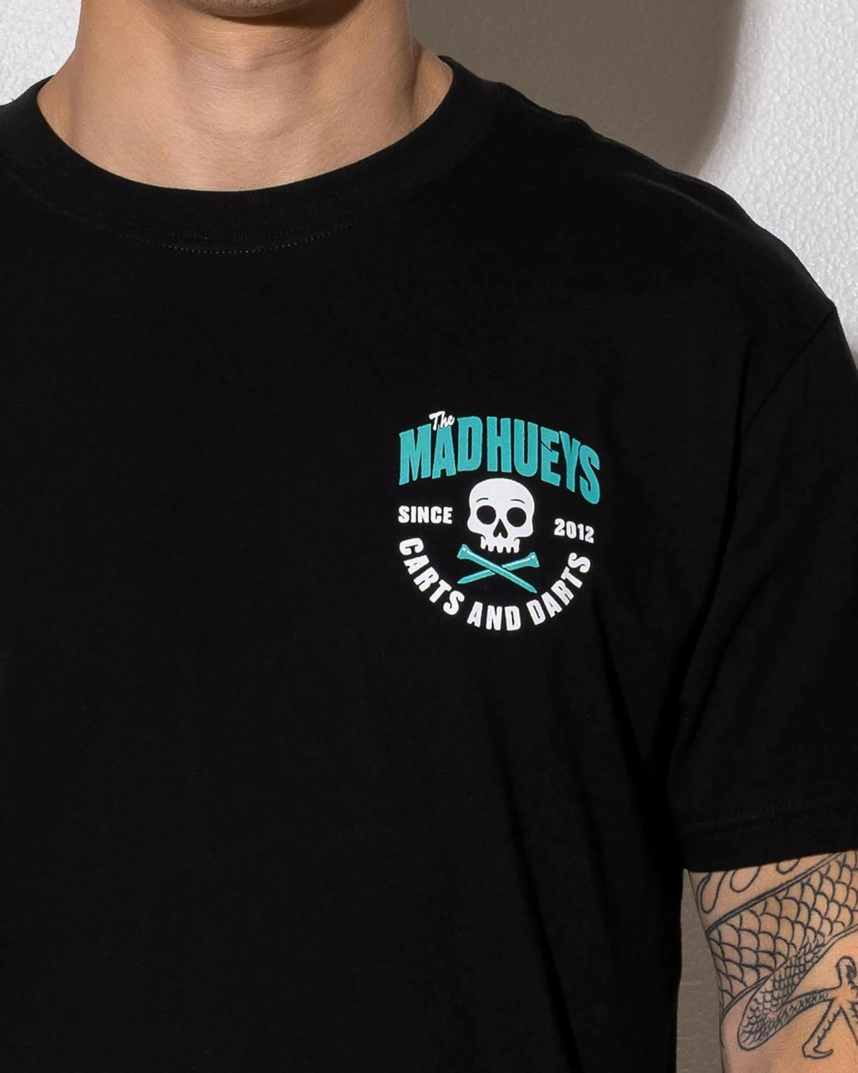 The Mad Hueys Carts And Darts T-Shirt Black New