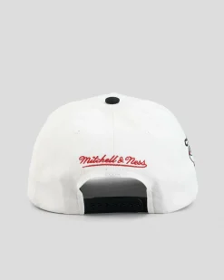 Mitchell & Ness Chicago Bulls Pro Pinch Snapback Cap Vintage White/black Sale