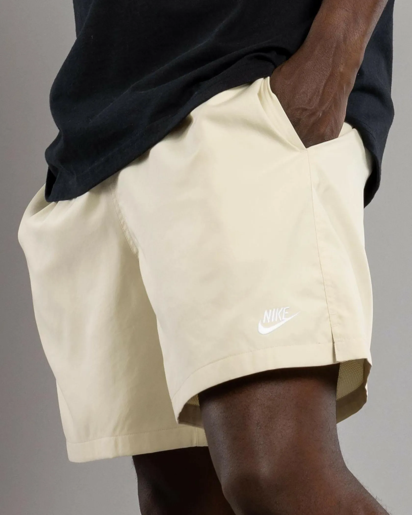 Nike Club Flow Shorts Lt Khaki/white Online