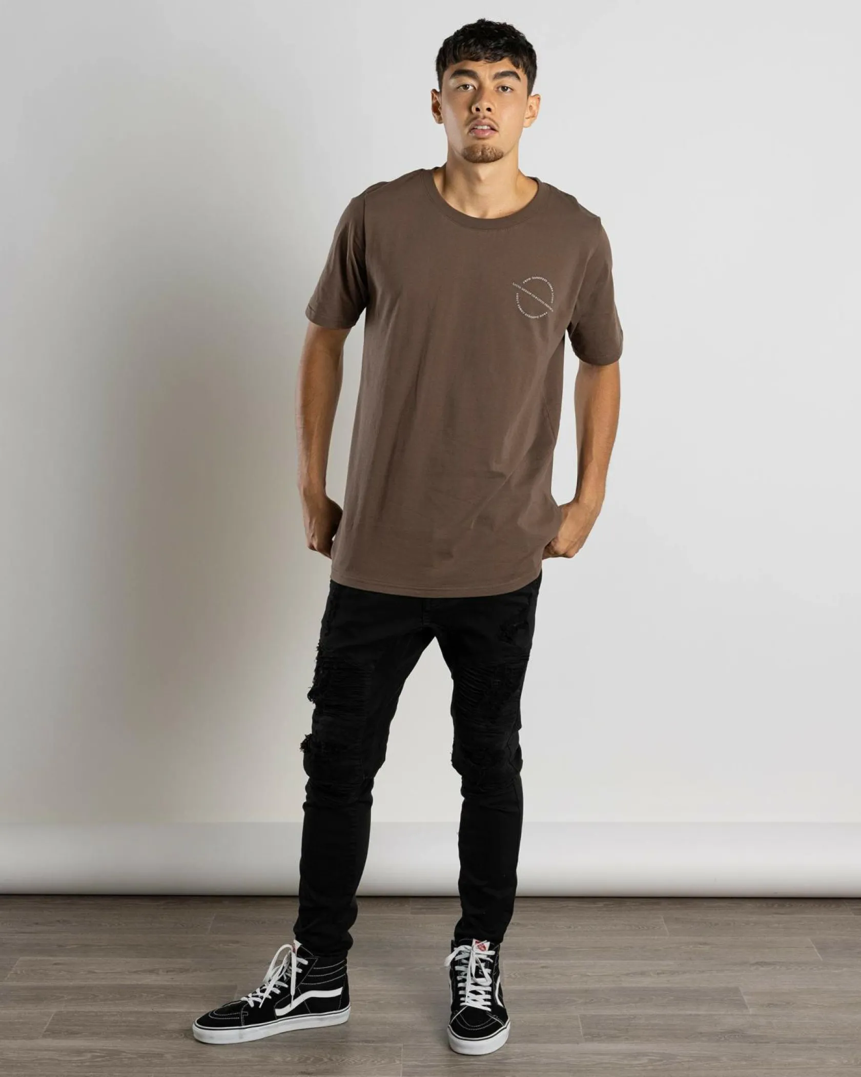Lucid Contested T-Shirt Chocolate Online