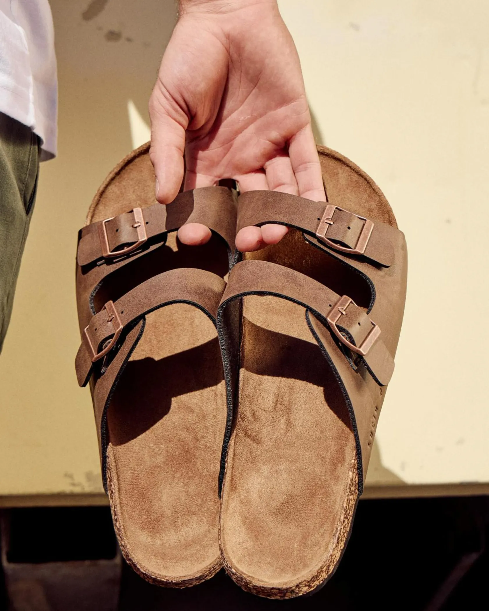 Lucid Cortina Sandals Brown