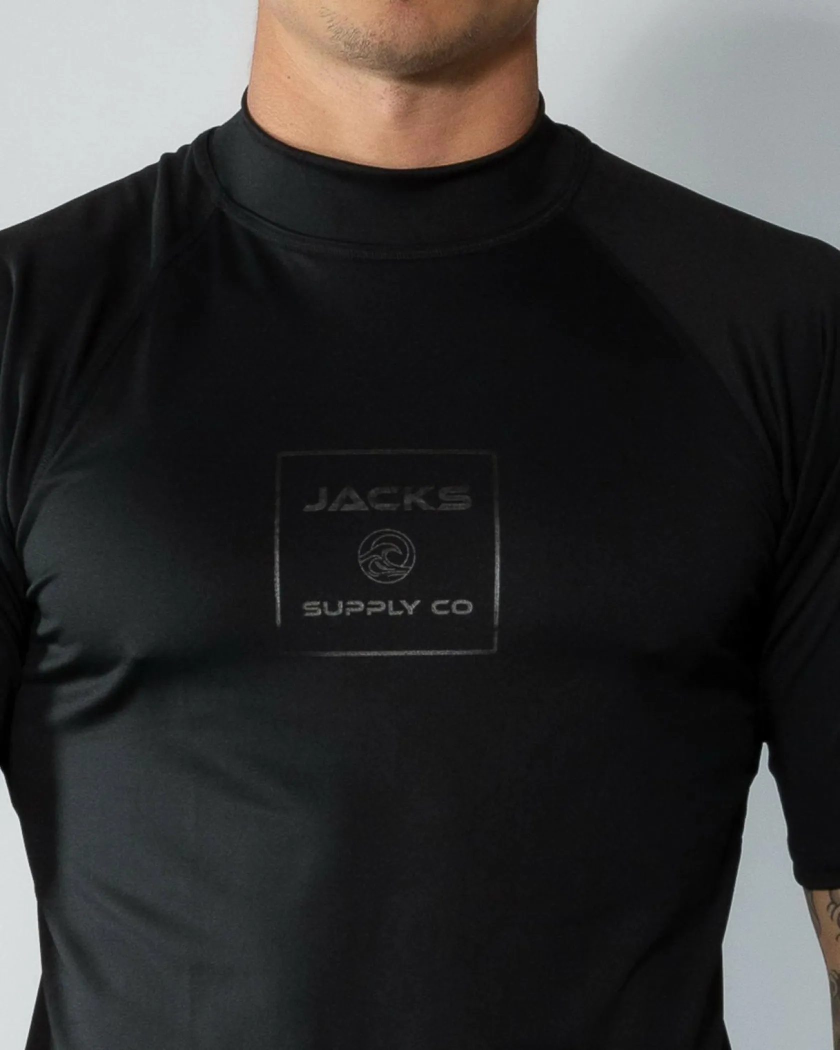 Jacks Covert Short Sleeve Rash Vest Black Outlet