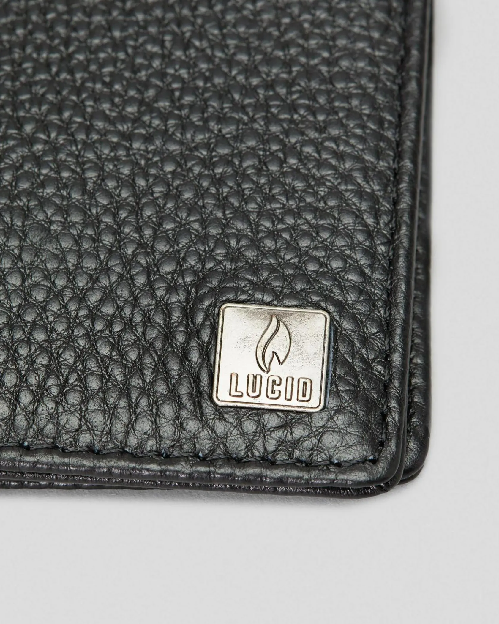 Lucid Decreased Leather Wallet Black Online