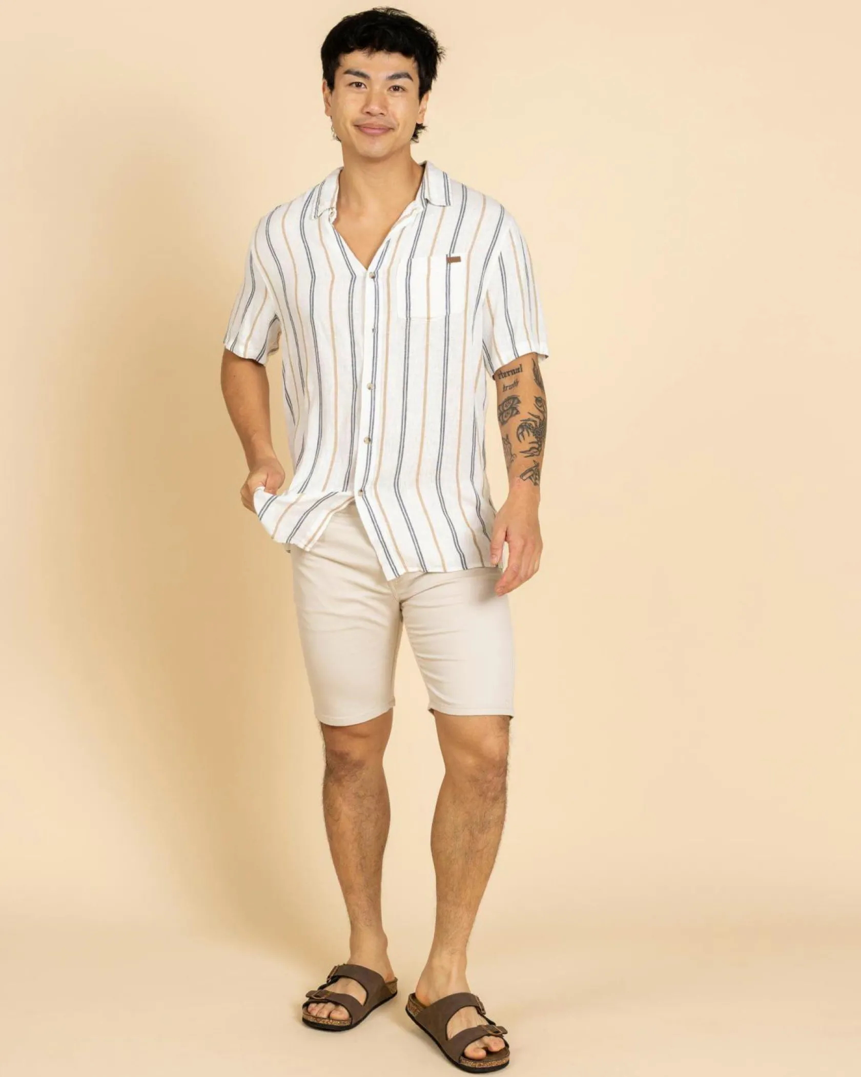 Skylark Depend Walk Shorts Stone Clearance