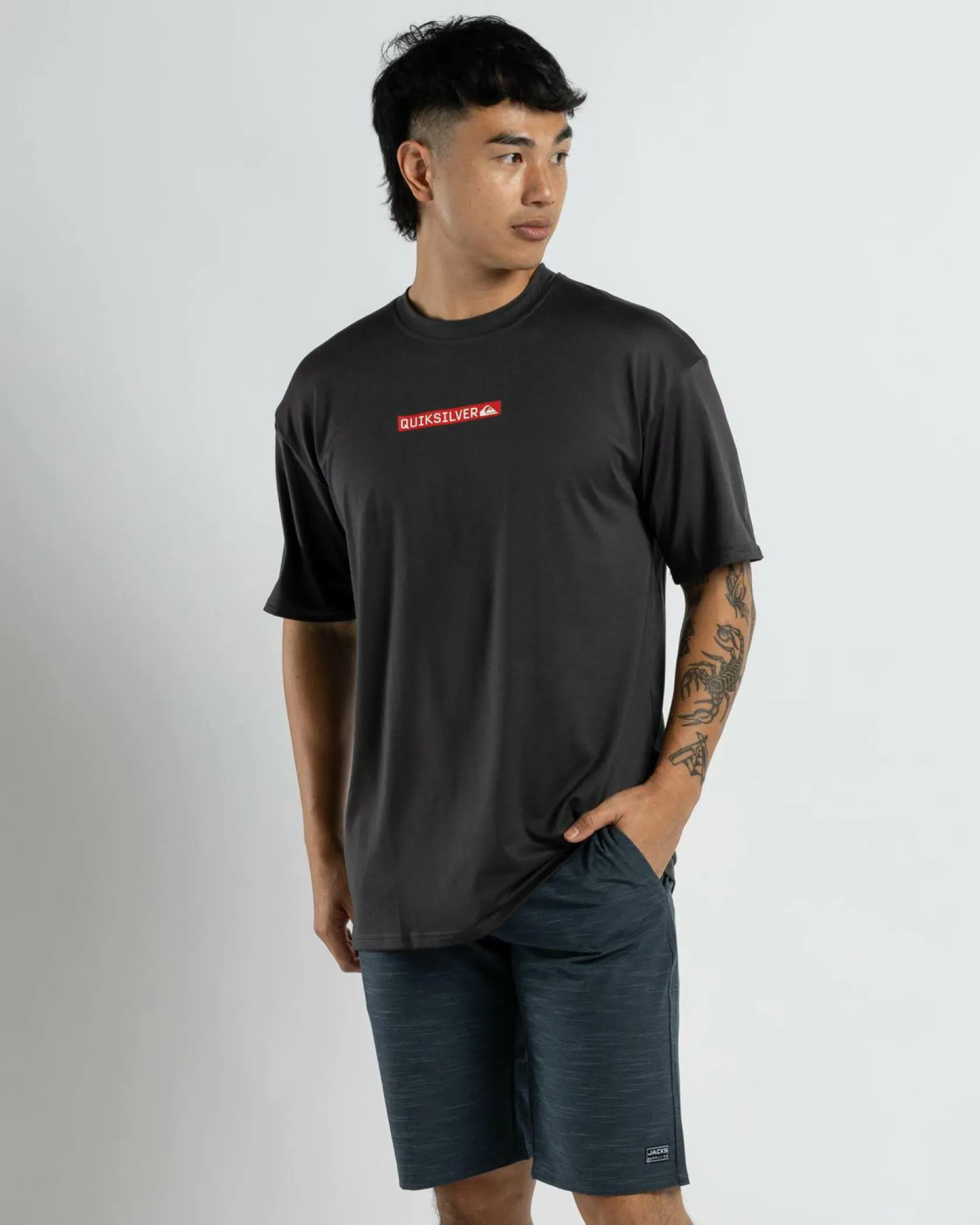 Quiksilver DNA Clicker Logo Short Sleeve Wetshirt Tarmac Hot