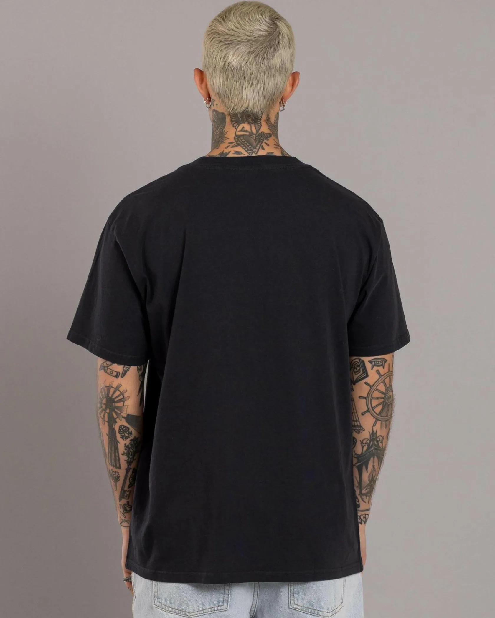Former Envision T-Shirt Washed Black Sale