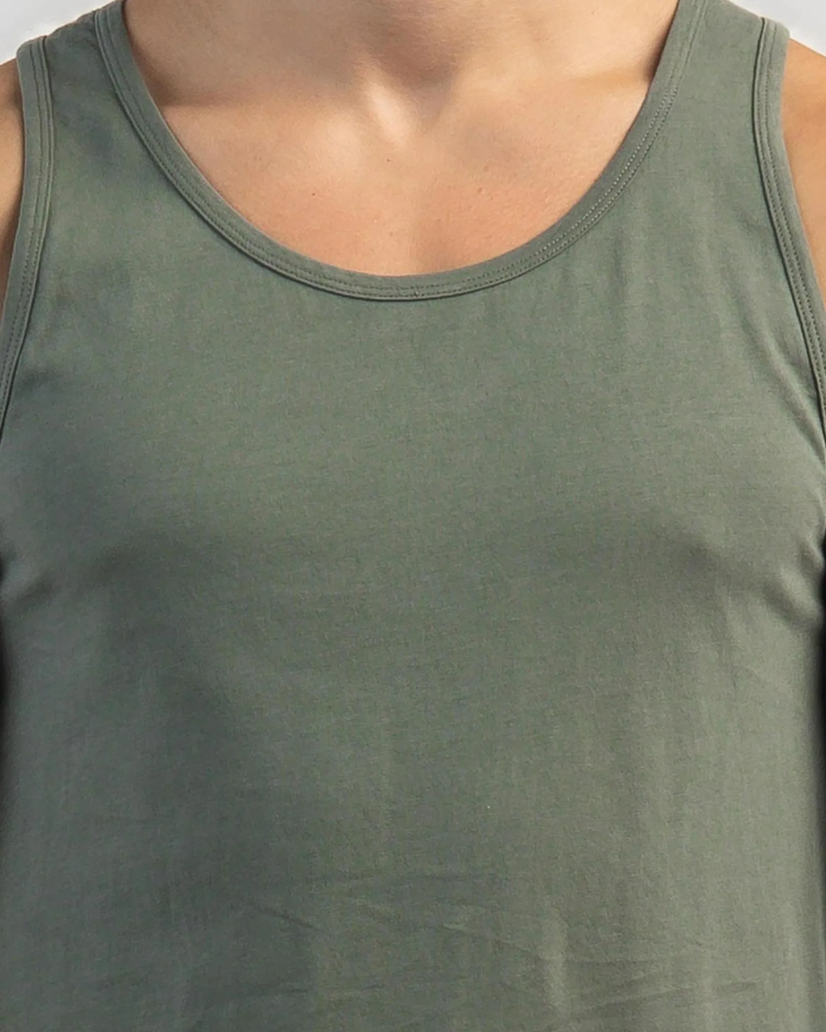 Lucid Essential Singlet Mineral Green Outlet