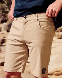 Salty Life Explorer Walk Shorts Stone Hot