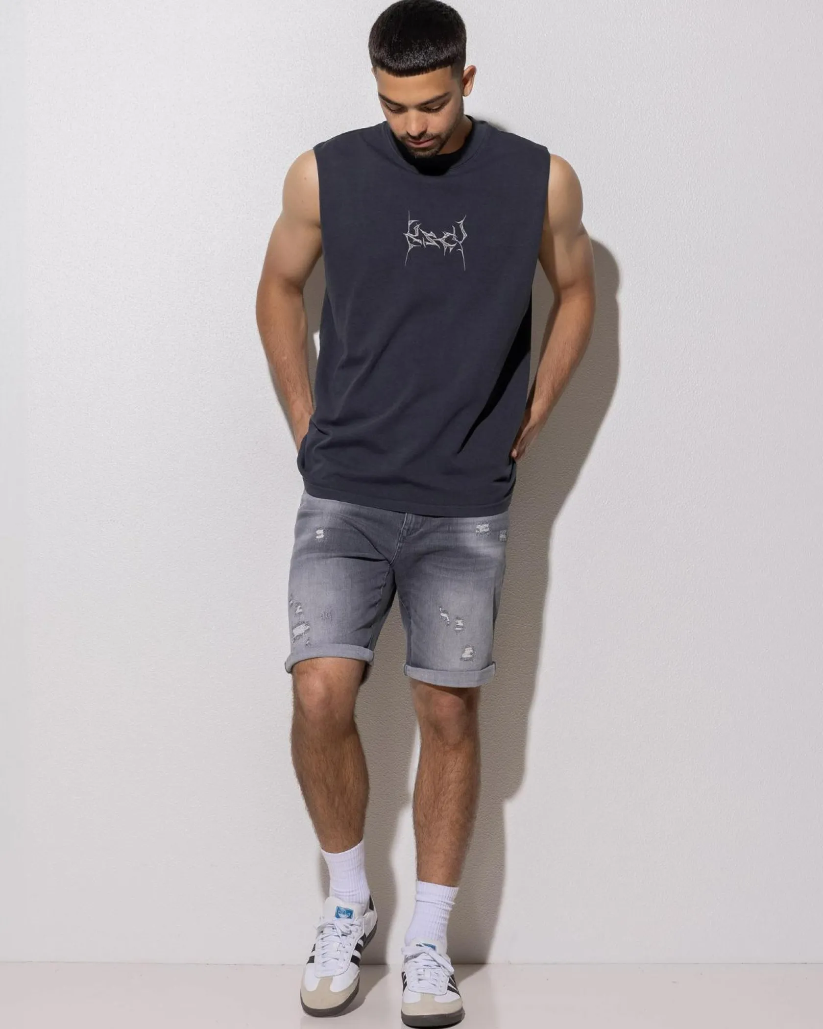 Kiss Chacey Fangs Street Muscle Tank Pigment Anthracite