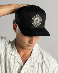 The Mad Hueys Fk Off Fish On Snapback Cap Black
