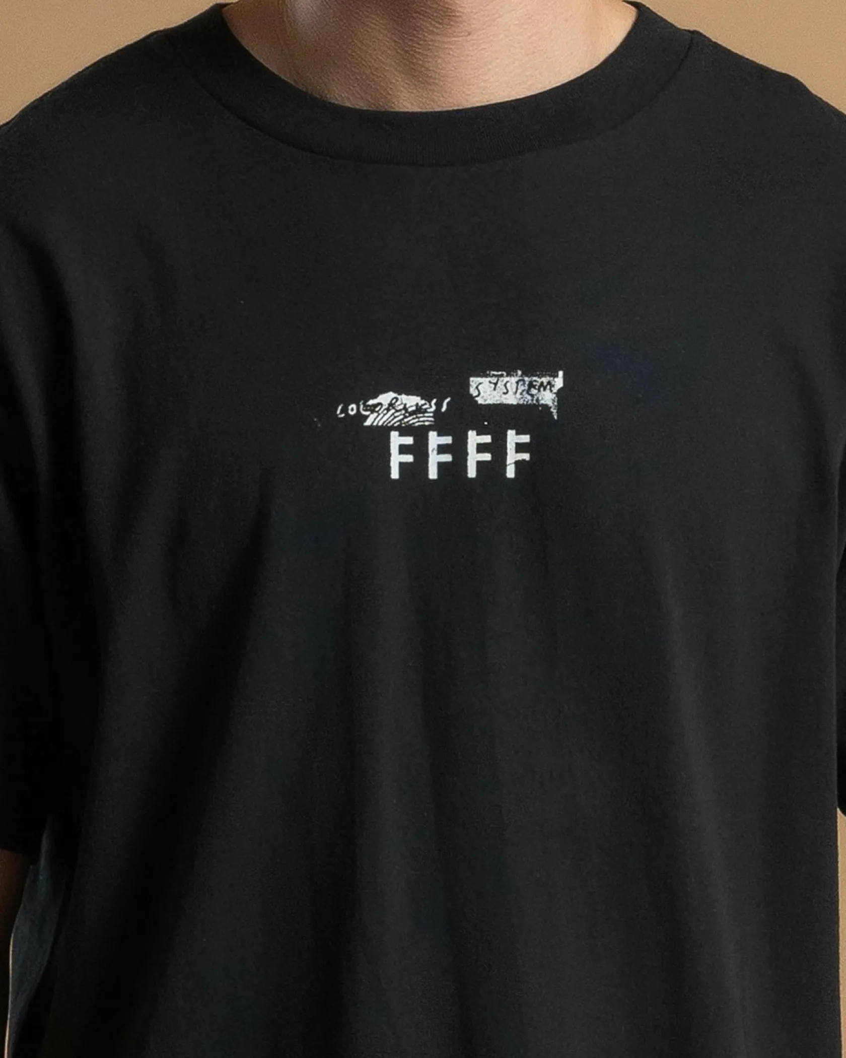 Former Flourish T-Shirt Black Online