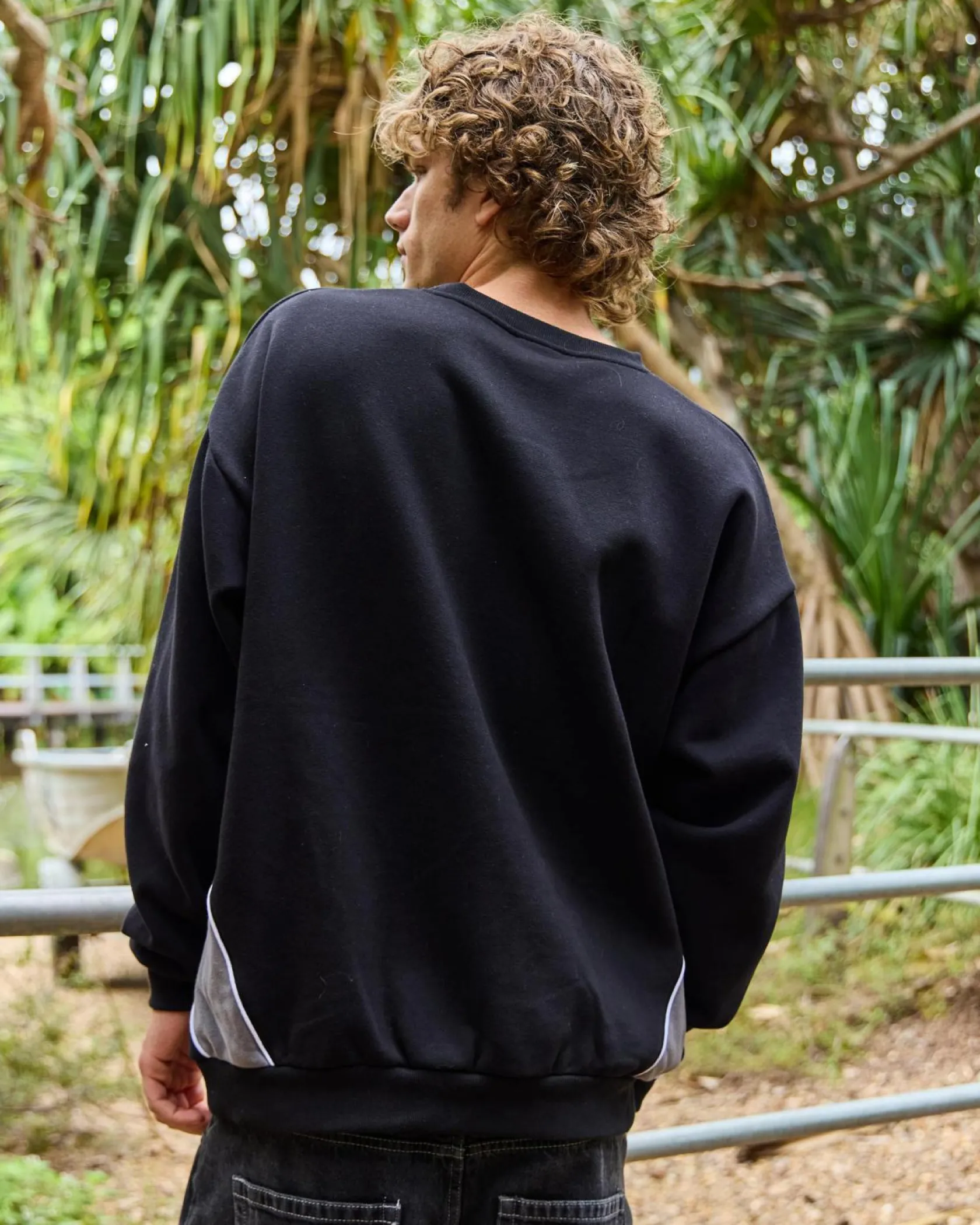 Rip Curl Giant Prawn Crew Sweatshirt Black Hot