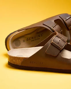 GENUINS Hawaii Oiled Leather Sandals Brown Hot