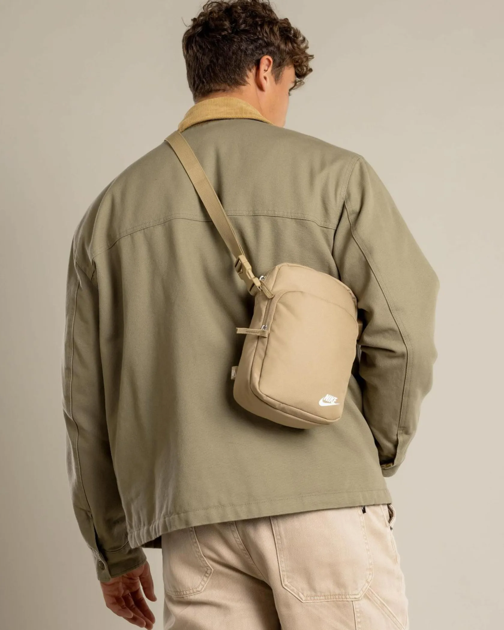 Nike Heritage Crossbody Bag Parachute Beige/summit White Clearance