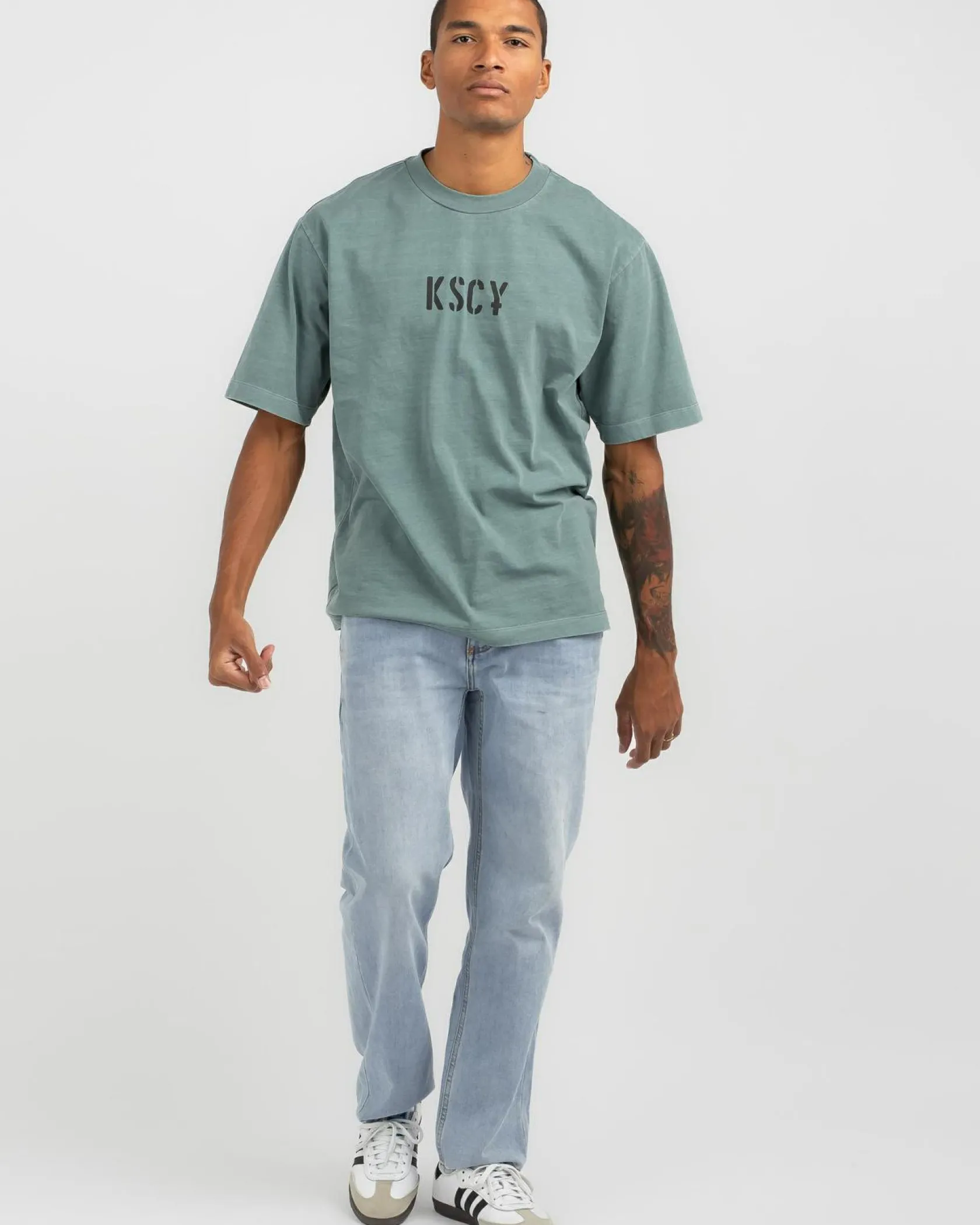 Kiss Chacey K5 Relaxed Fit Jeans Sunbleached Blue Hot