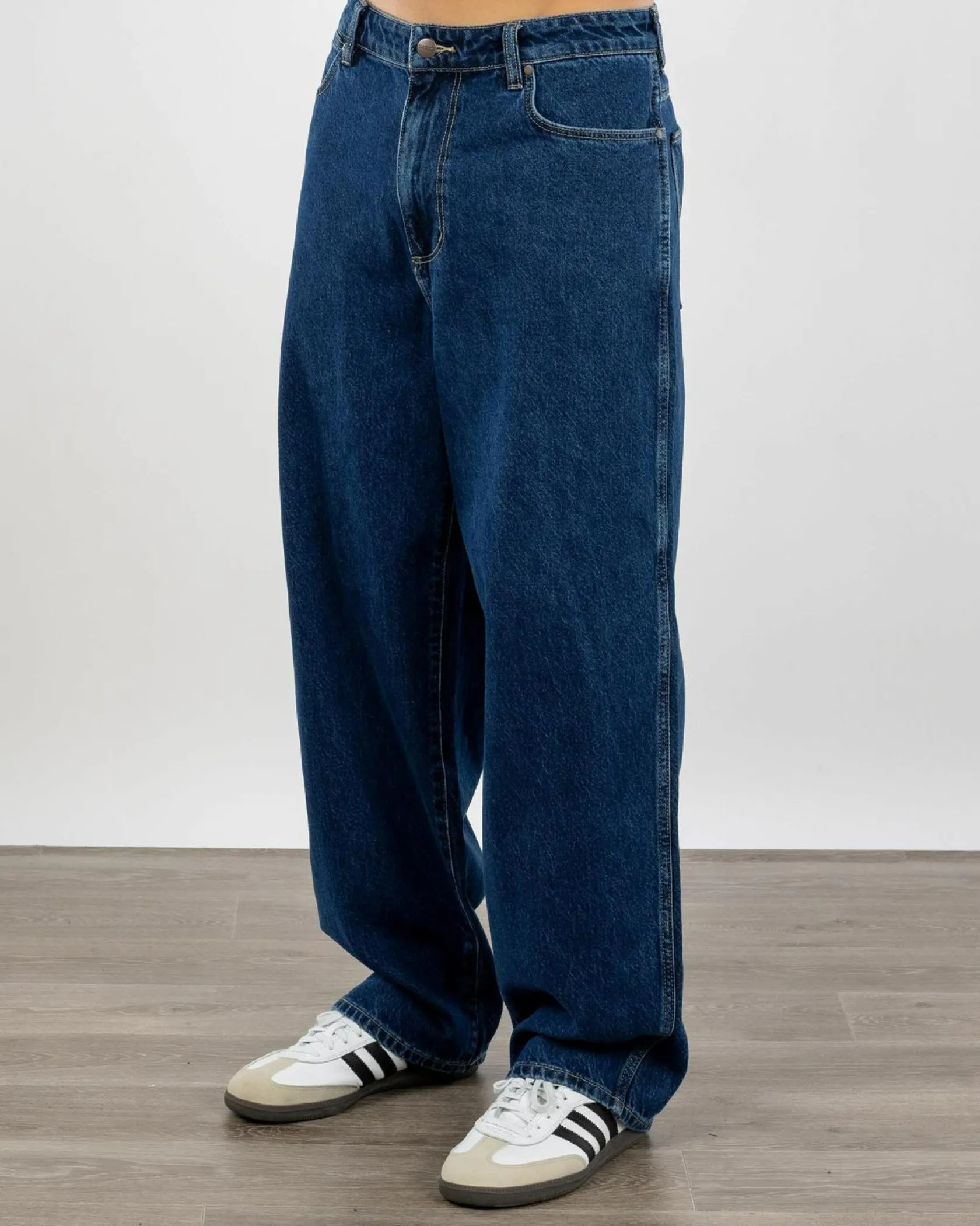 Wrangler Kicks Slacker T-Shirt Mountain Hot