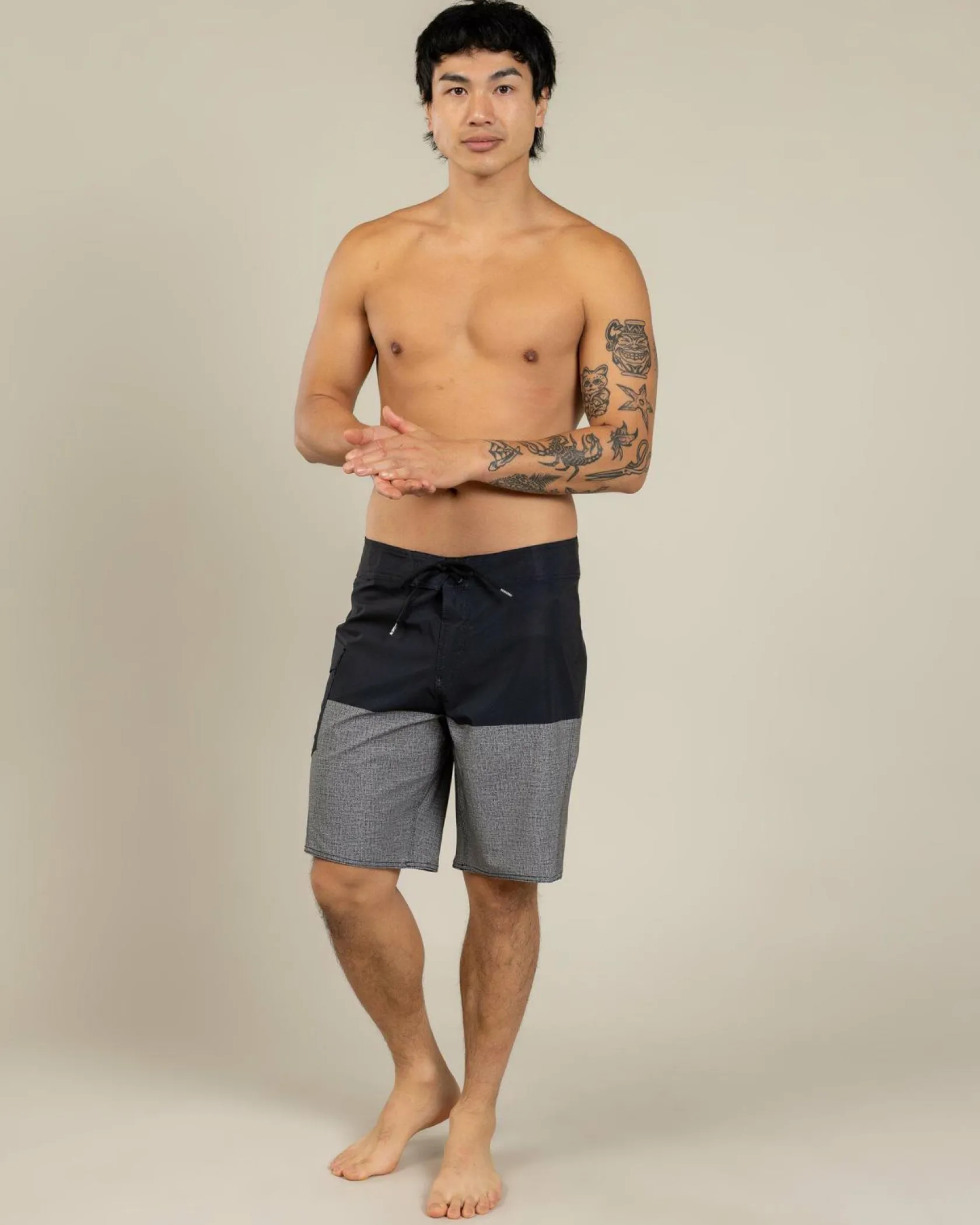 Volcom Manic 2 Board Shorts Black/cement/lava Clearance