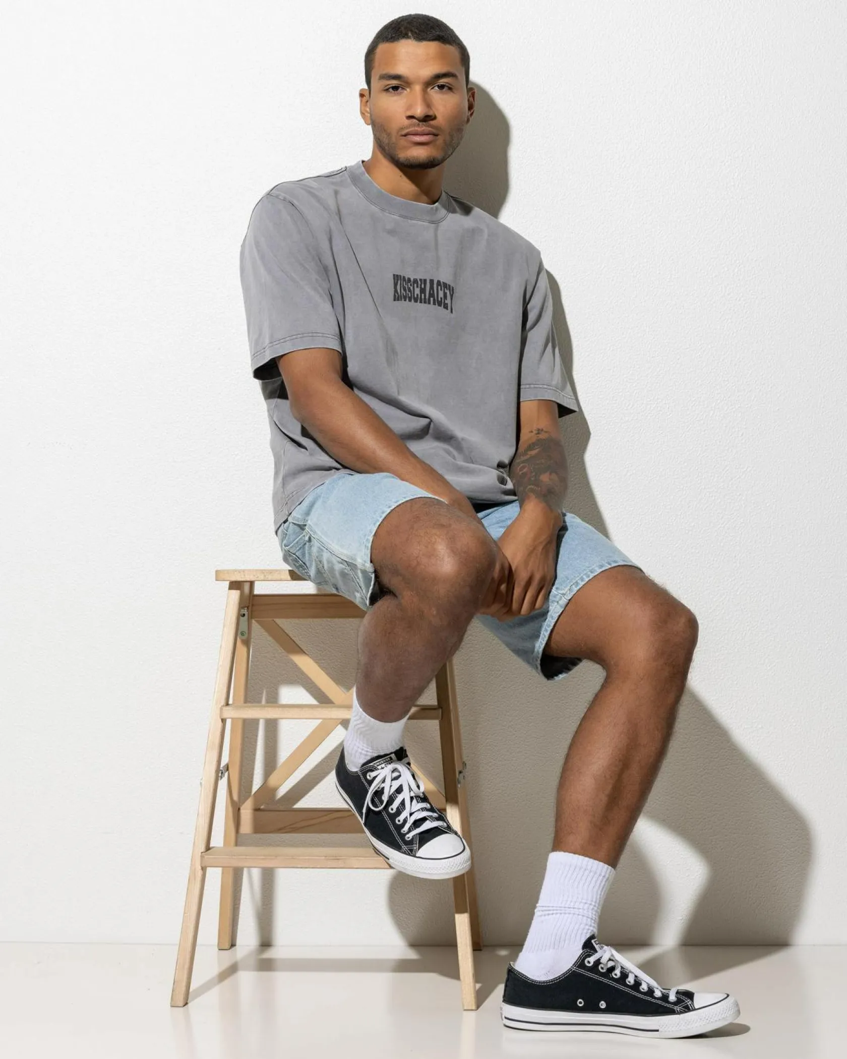 Kiss Chacey Missing Oversized T-Shirt Mineral Charcoal Sale