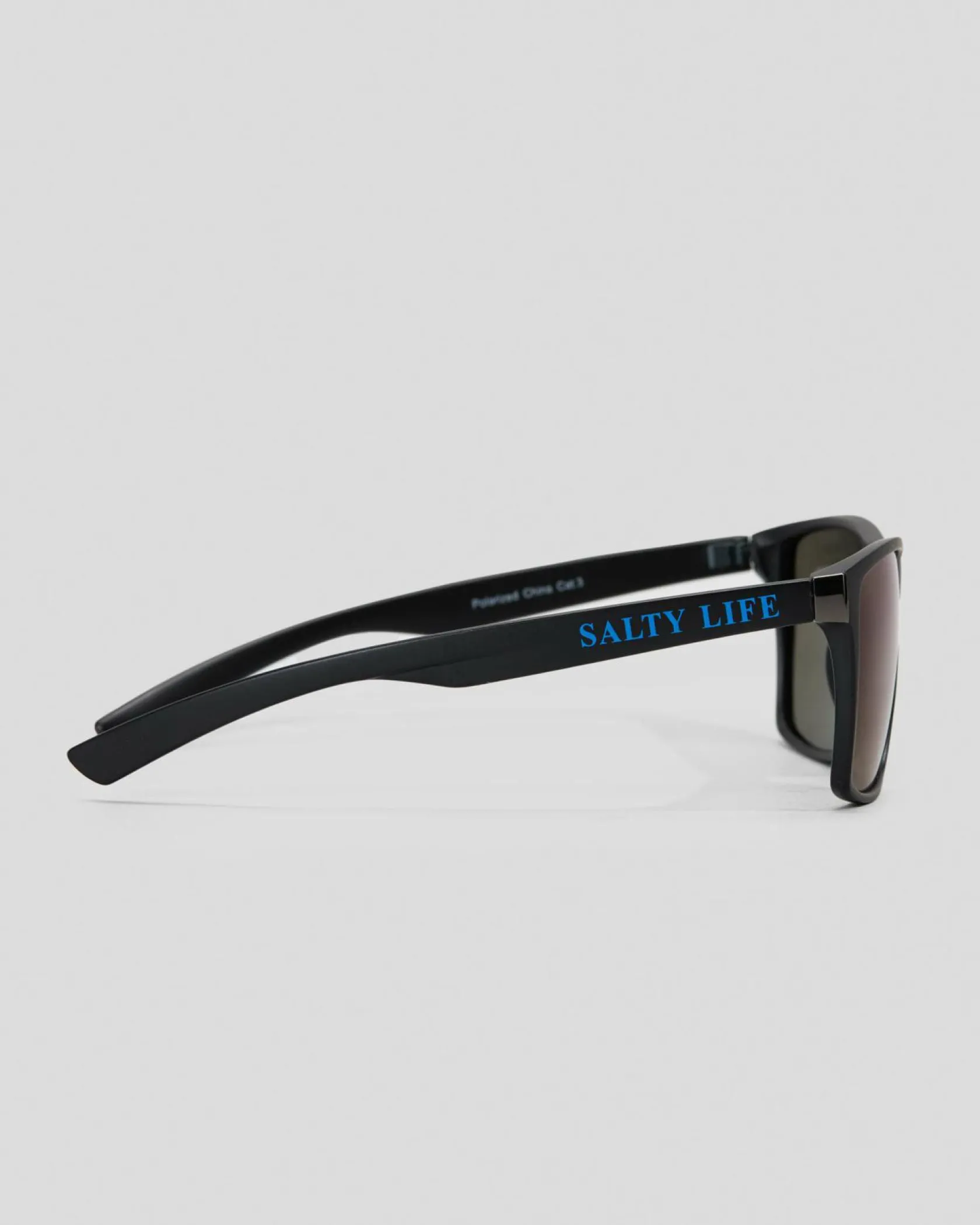 Salty Life Pacific Polarised Sunglasses Matte Black / Bright Blue Hot
