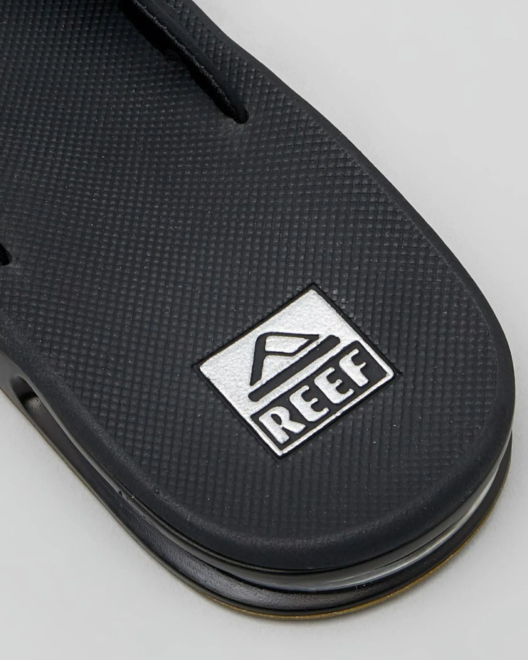 Reef Fanning Thongs Black/silver Outlet