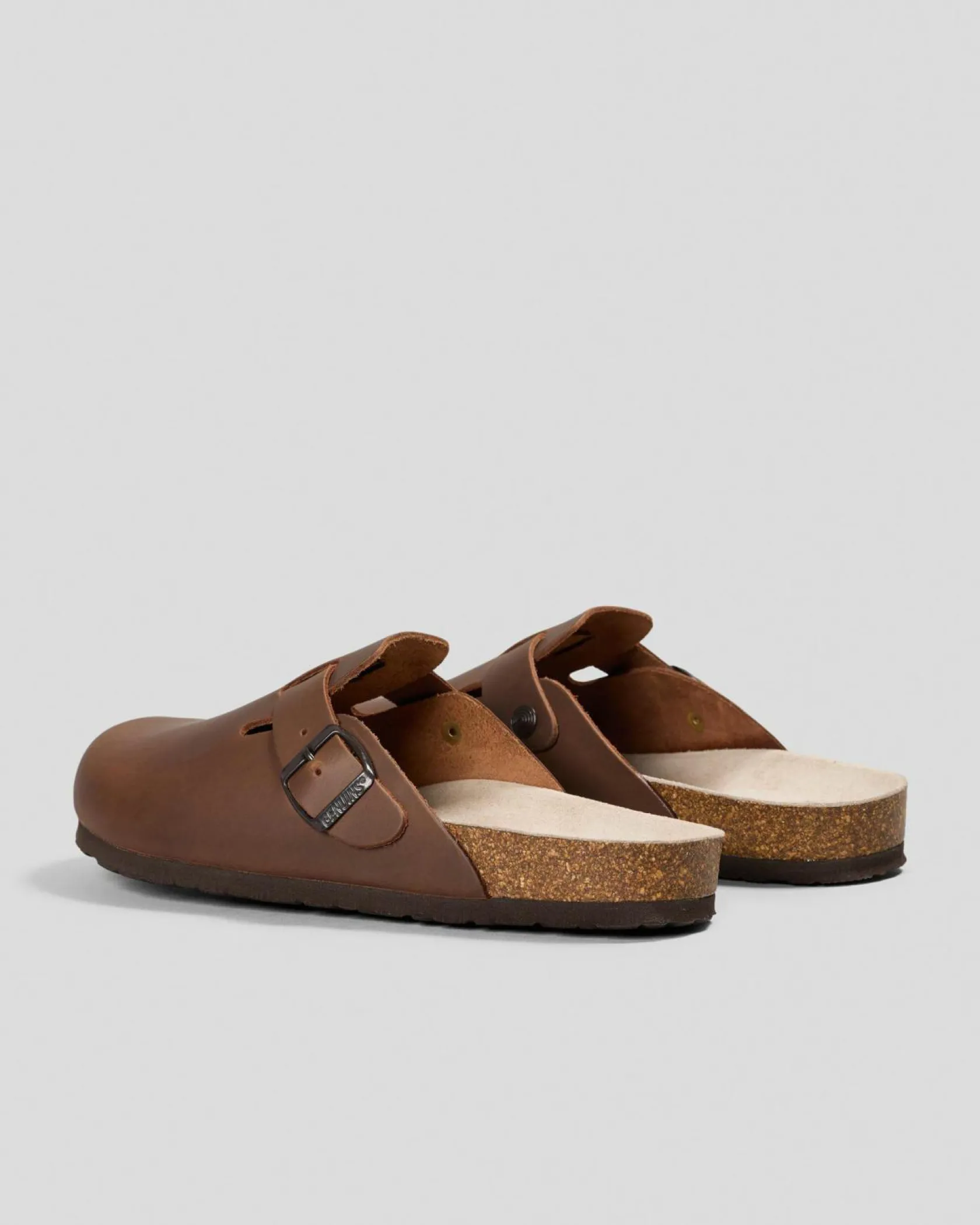 GENUINS Riva Apure Clogs Brown Discount