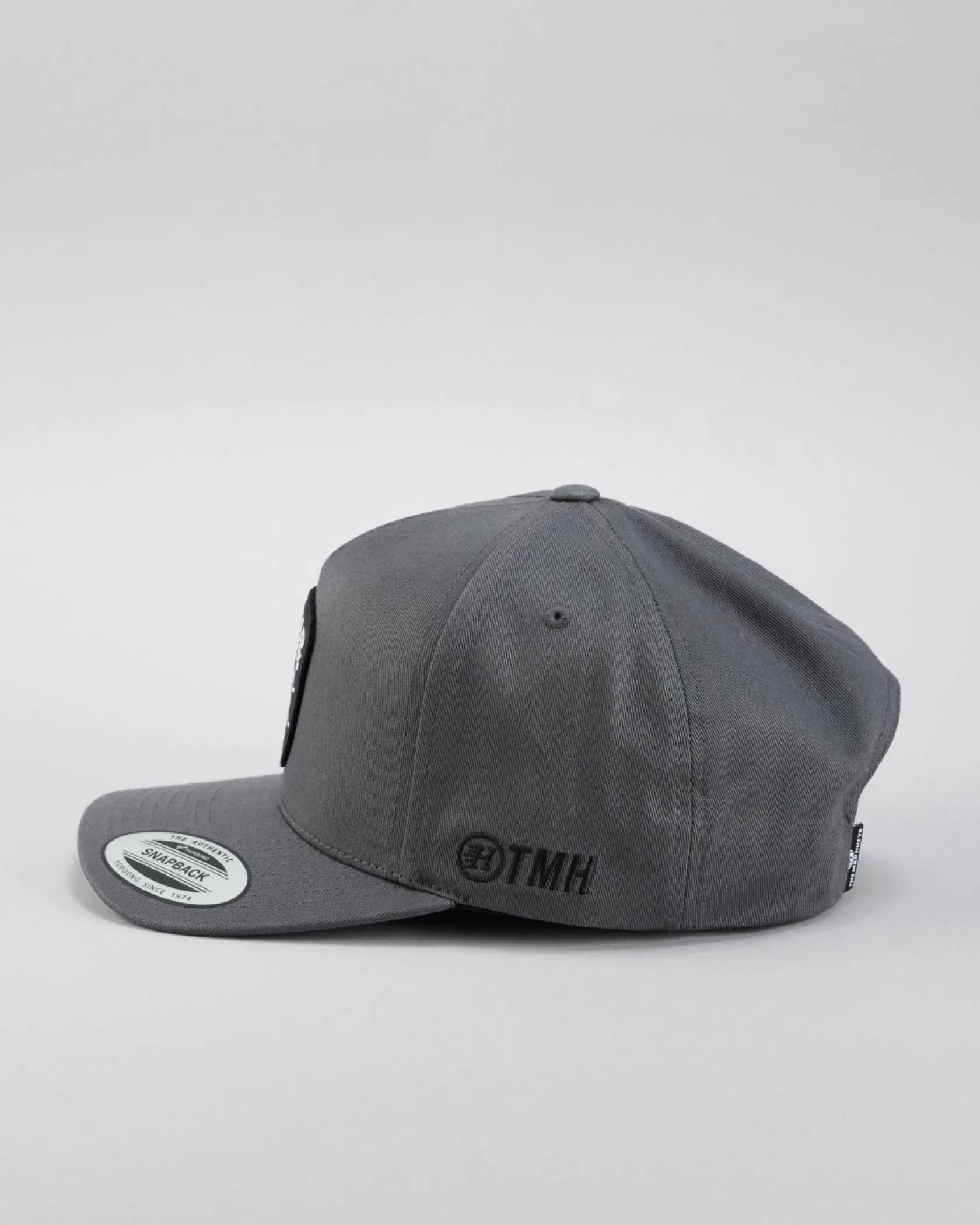 The Mad Hueys Ship Wheel Beers Snapback Cap Charcoal Online