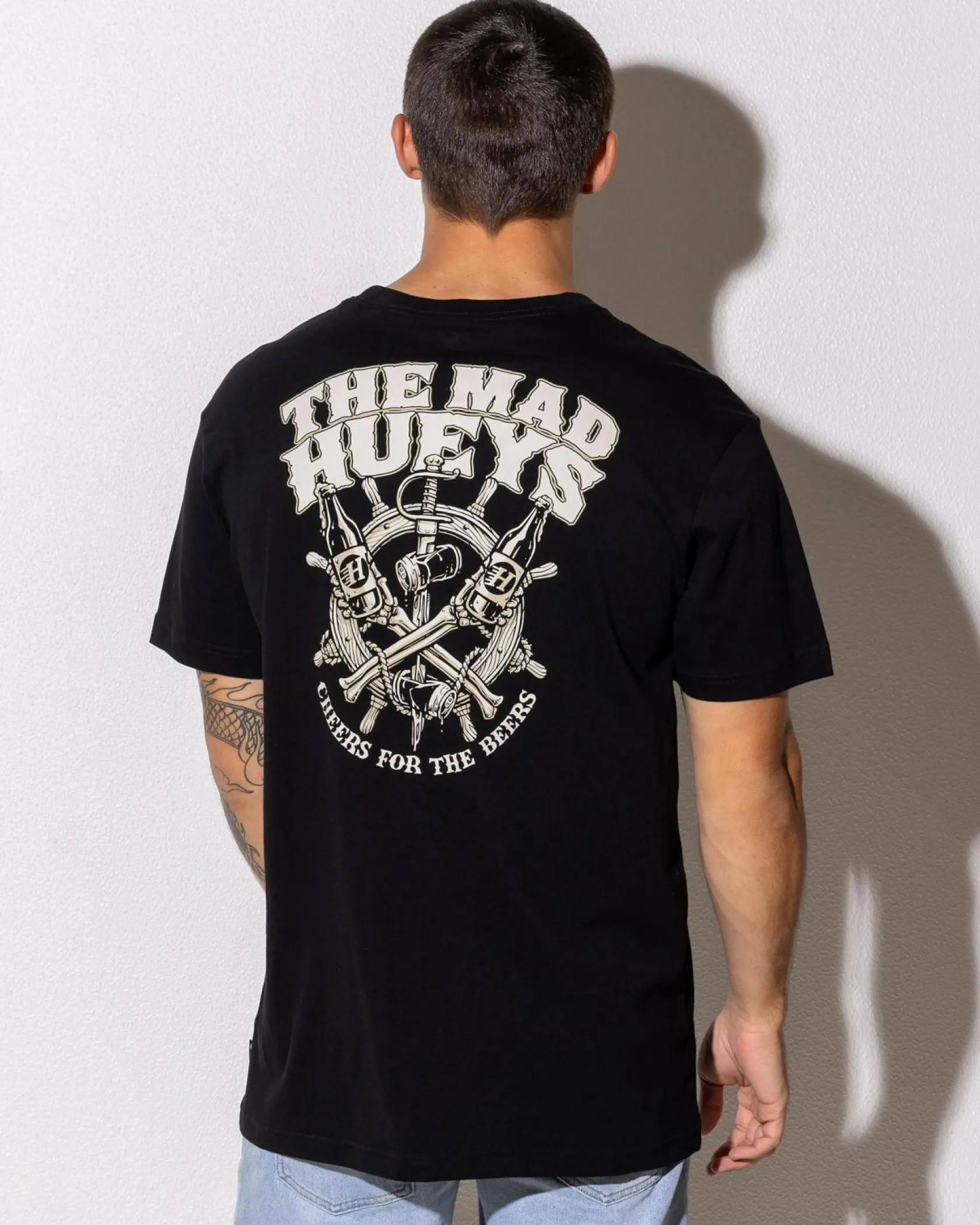 The Mad Hueys Ship Wheel Beers T-Shirt Black Discount