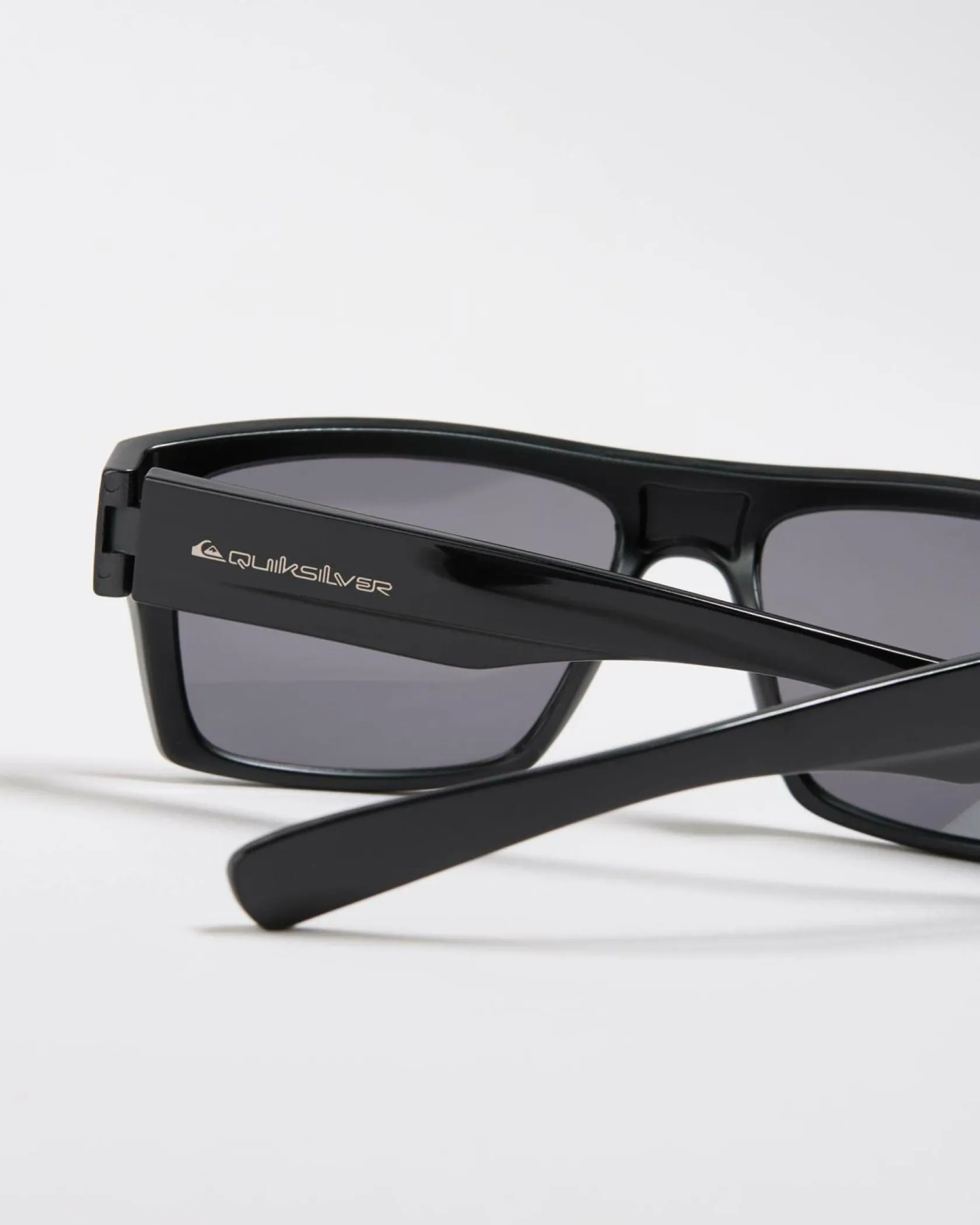 Quiksilver Shipwreck Sunglasses Black/ Smoke Solid Sale