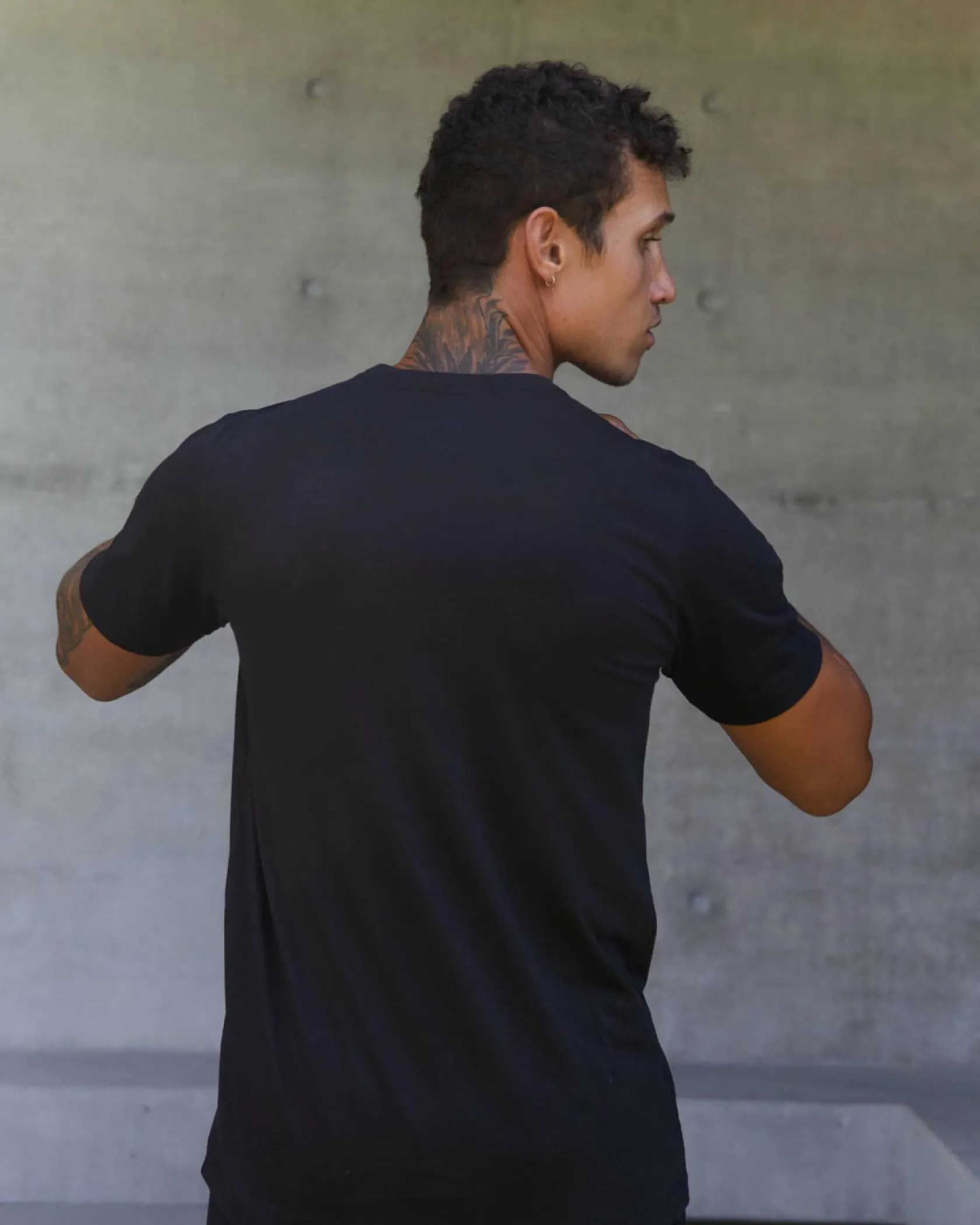 Nike Sportswear Club T-Shirt Black/ White Hot