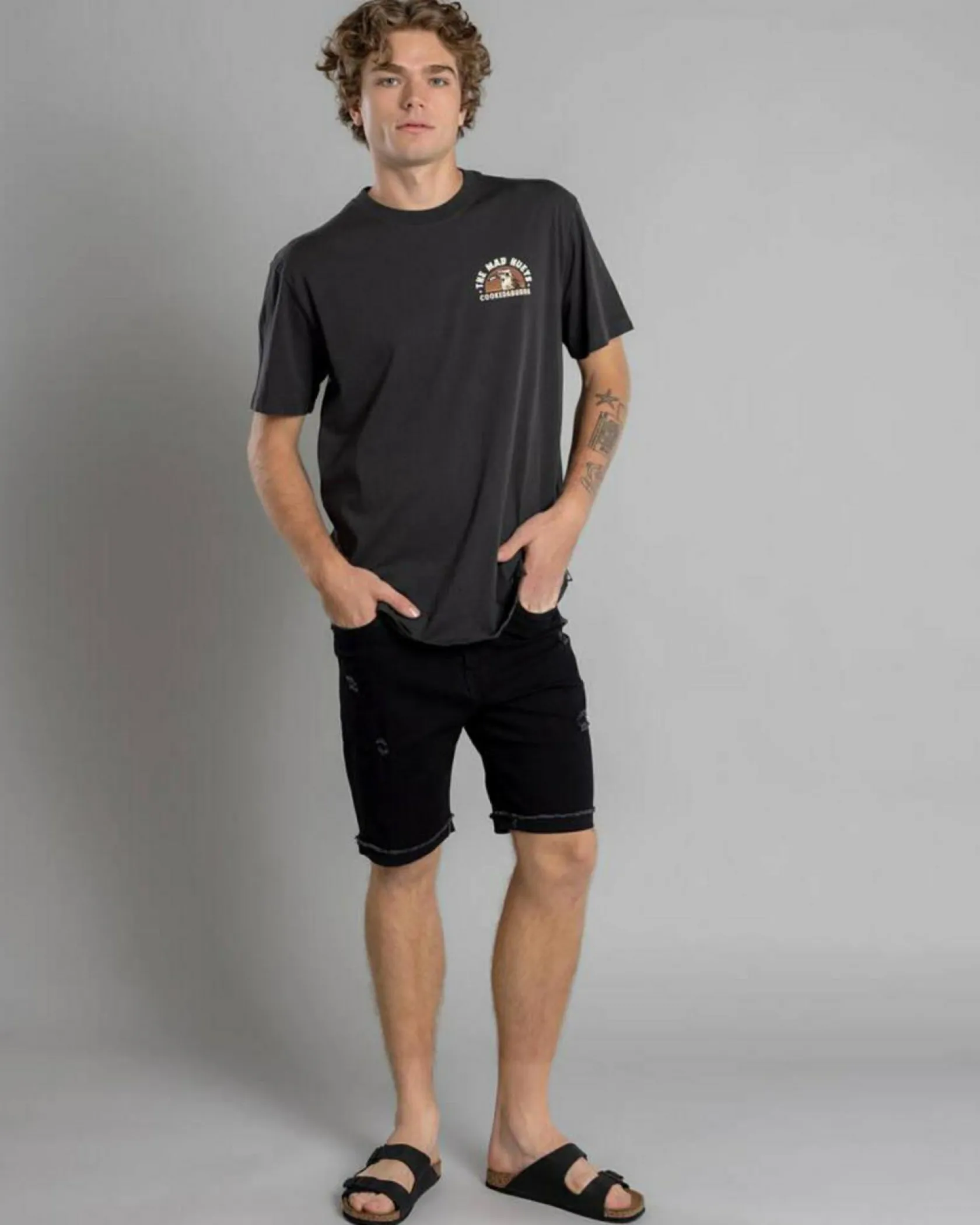 The Mad Hueys Stranded Cookedaburra T-Shirt Vintage Black Hot