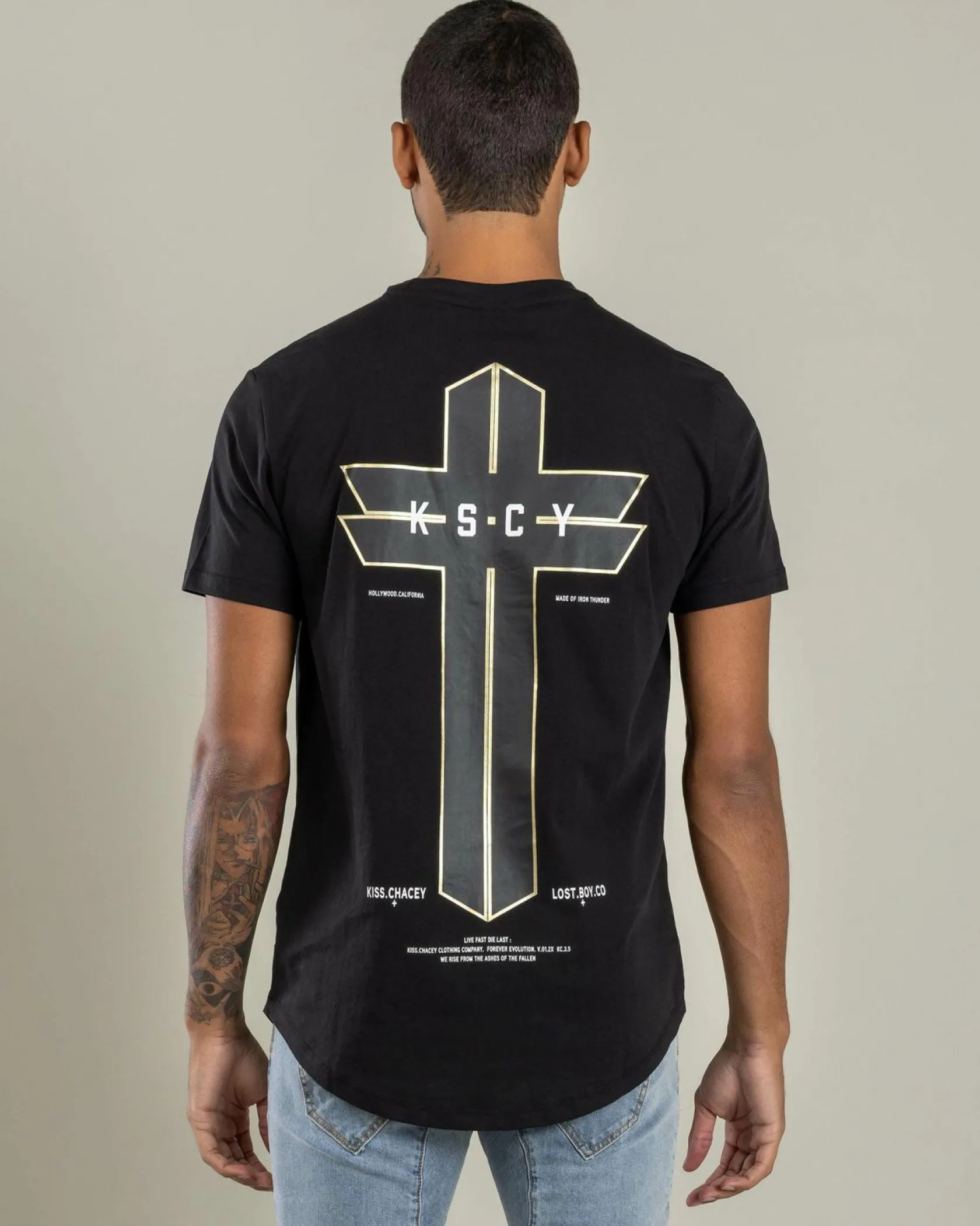 Kiss Chacey Tomb Dual Curve T-Shirt Jet Black Best
