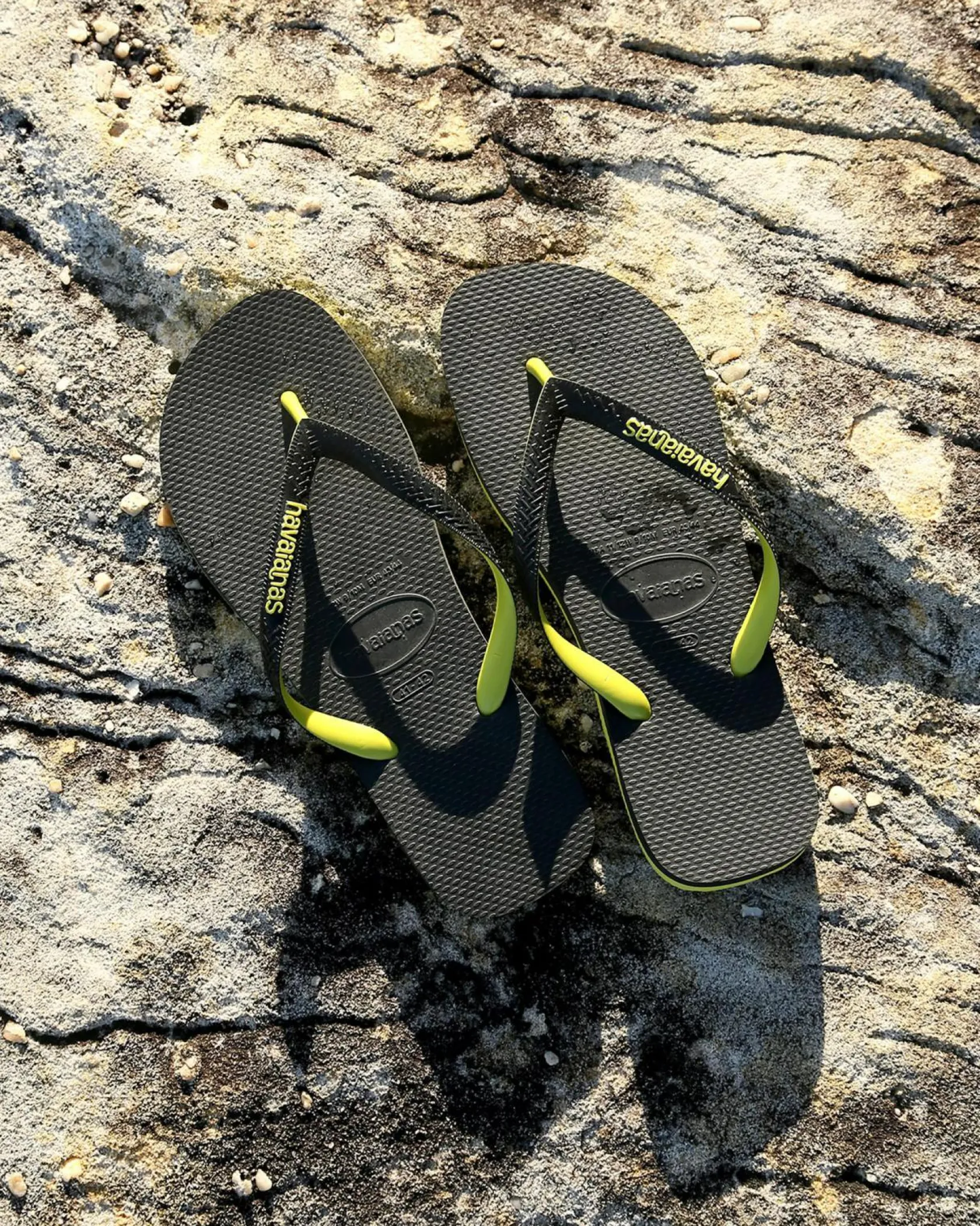 Havaianas Top Tred Thongs Black/green Sale