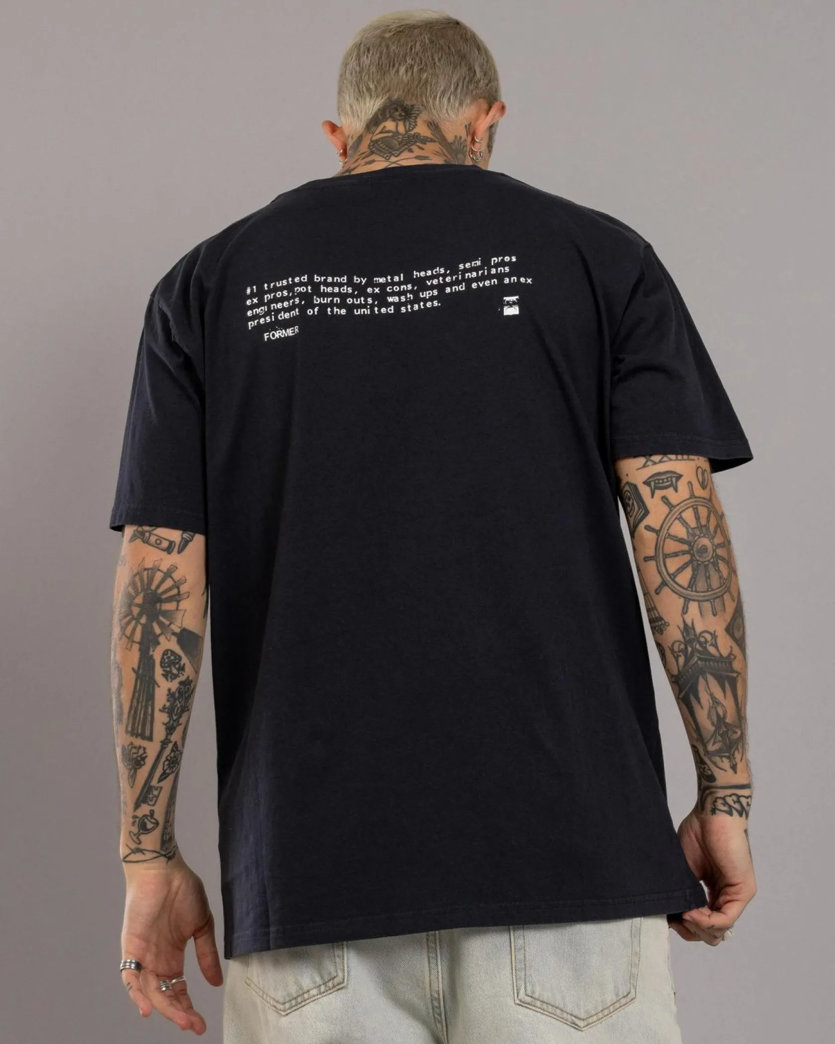 Former Trusted T-Shirt Washed Black Hot