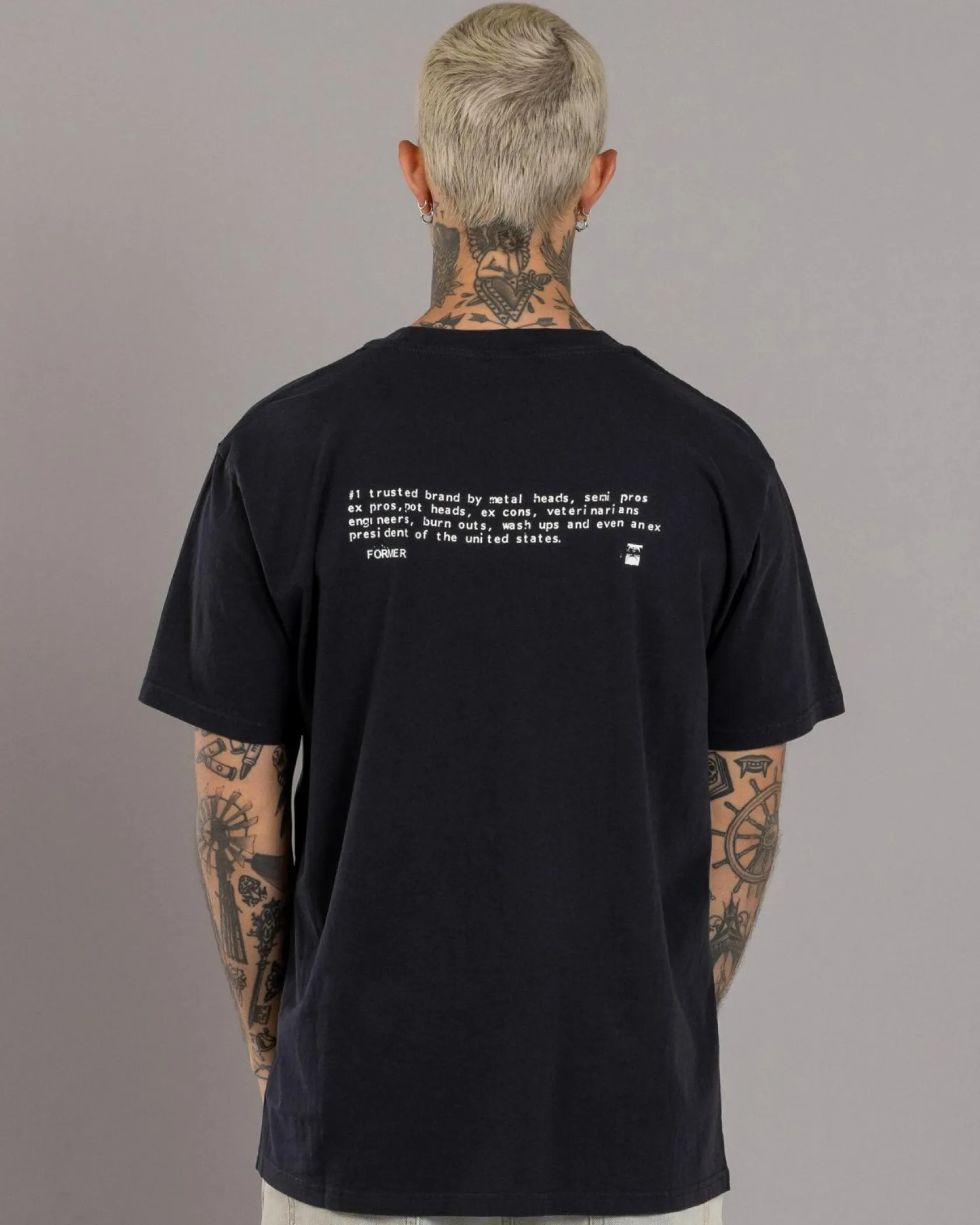 Former Trusted T-Shirt Washed Black Hot