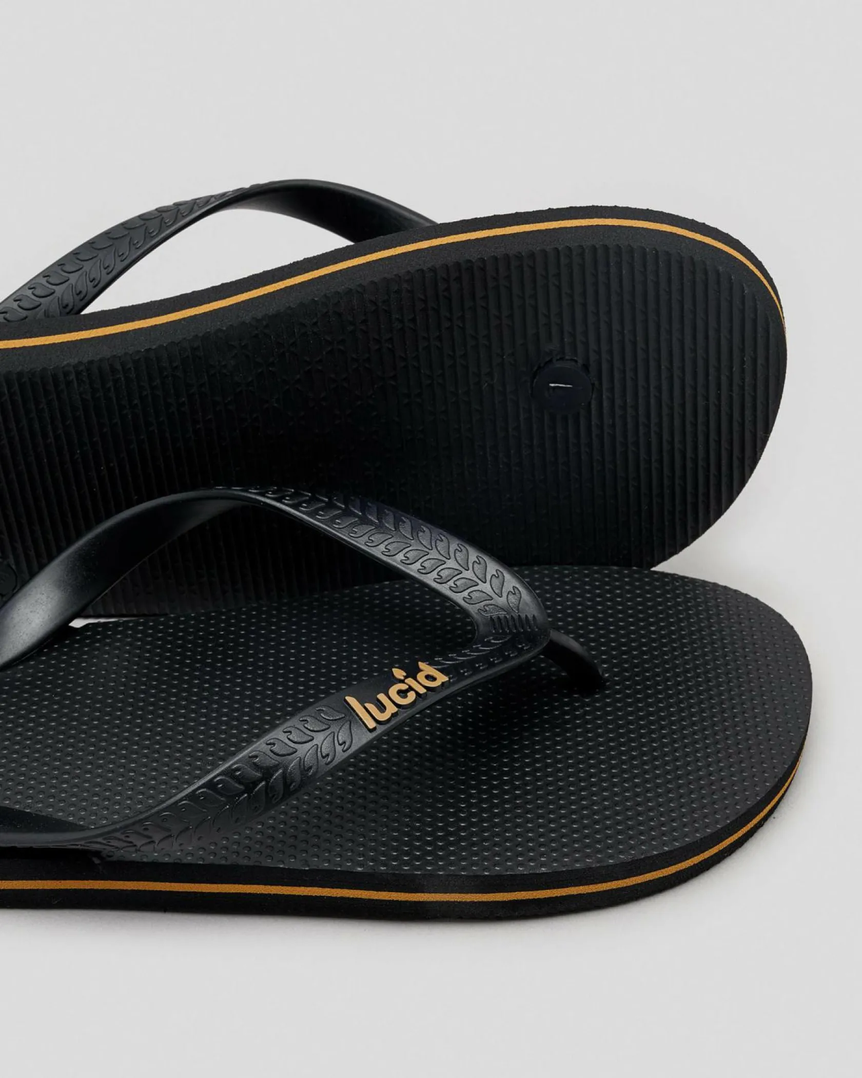 Lucid Wedge Thongs Black/tan/black Outlet