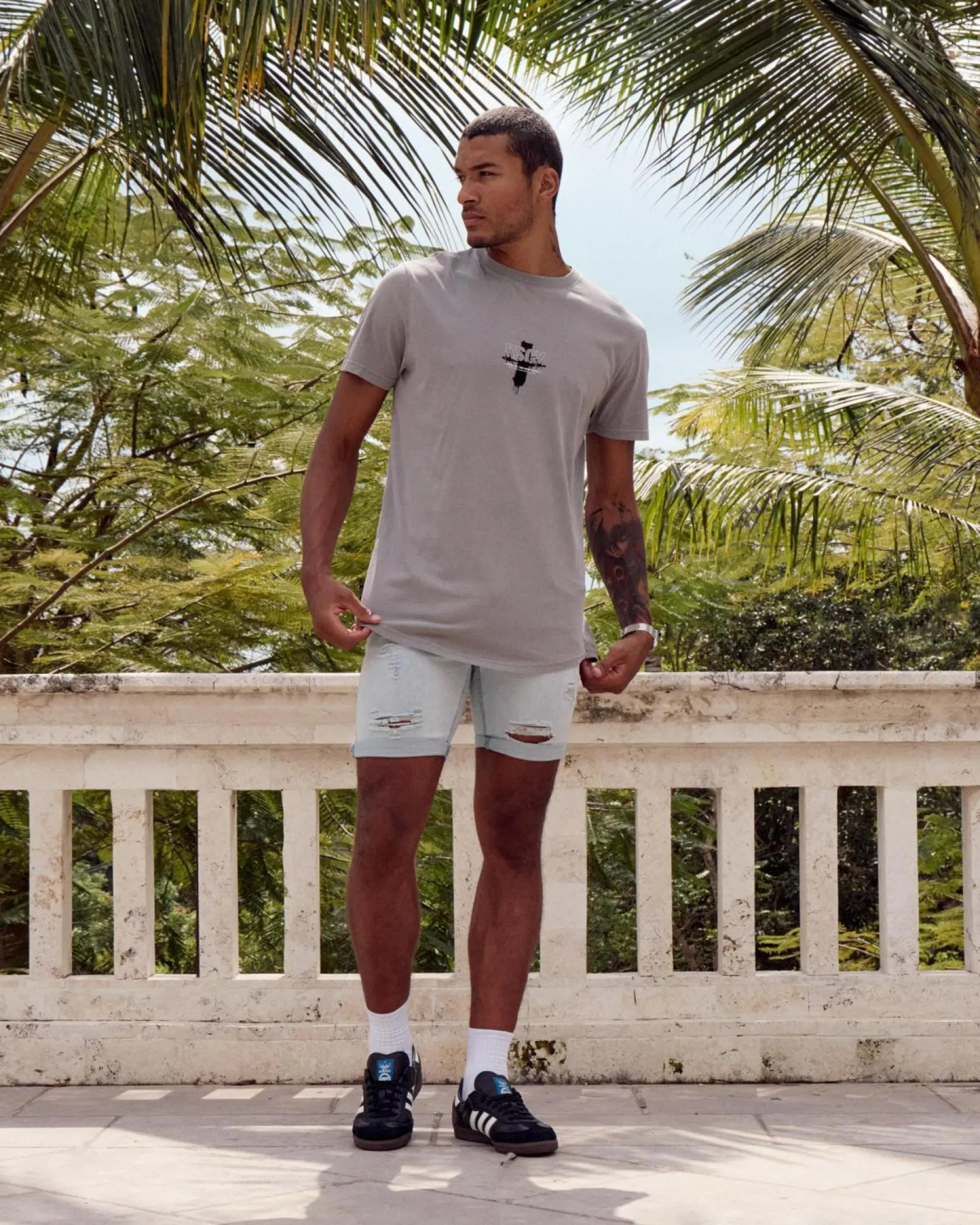 Kiss Chacey Zingify Dual Curved T-Shirt Pigment Ultimate Grey Clearance