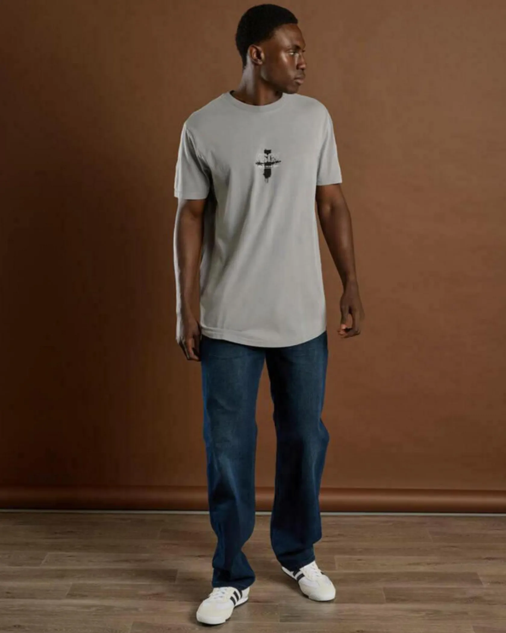 Kiss Chacey Zingify Dual Curved T-Shirt Pigment Ultimate Grey Clearance